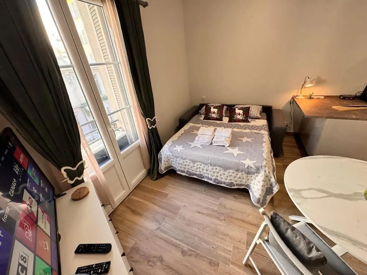 Central Studio With Mezzanine 3 Minutes To Sea Nice 0*,