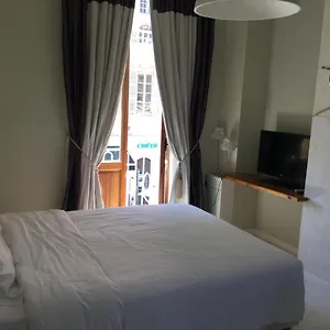 Panzió With A Vue, Nizza