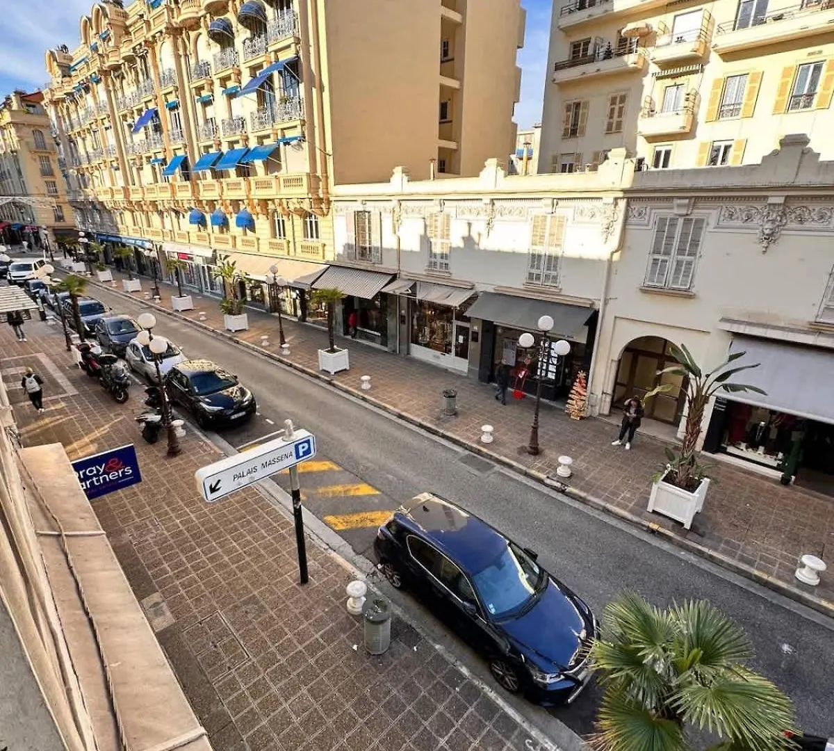 Central Studio With Mezzanine 3 Minutes To Sea Nice