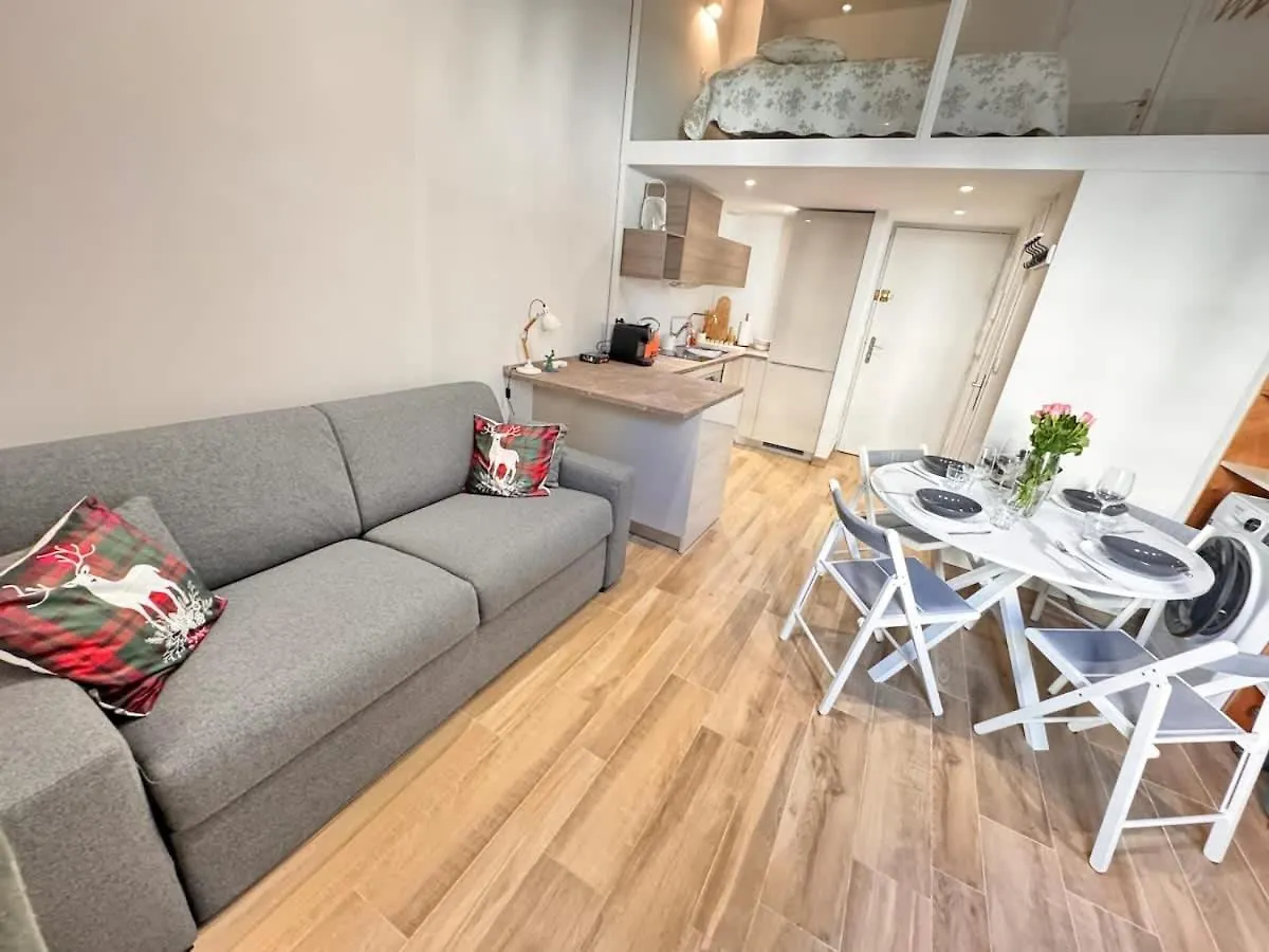 Central Studio With Mezzanine 3 Minutes To Sea location